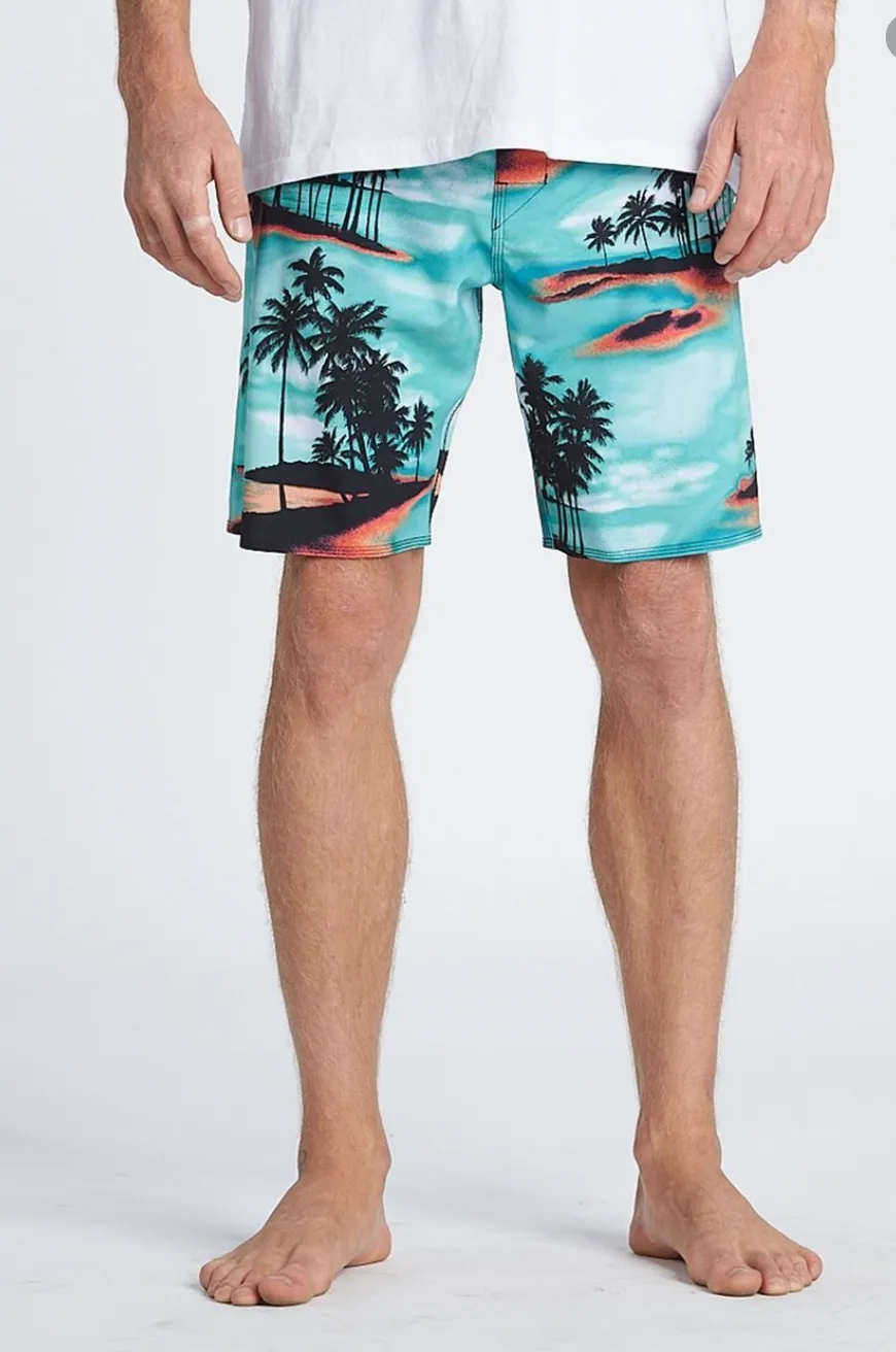 Billabong Sunday's Airlite 19" Boardshort