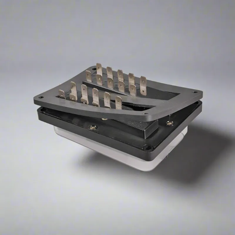 Blade Fuse Box 10 Way Weatherproof