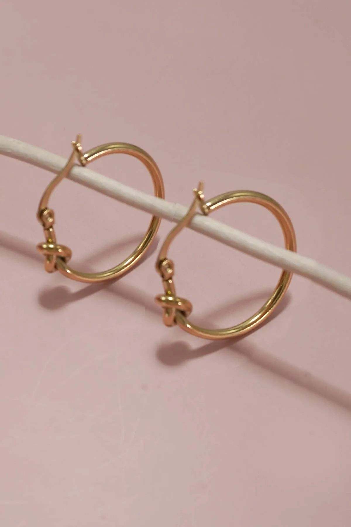 Knoted Hoops