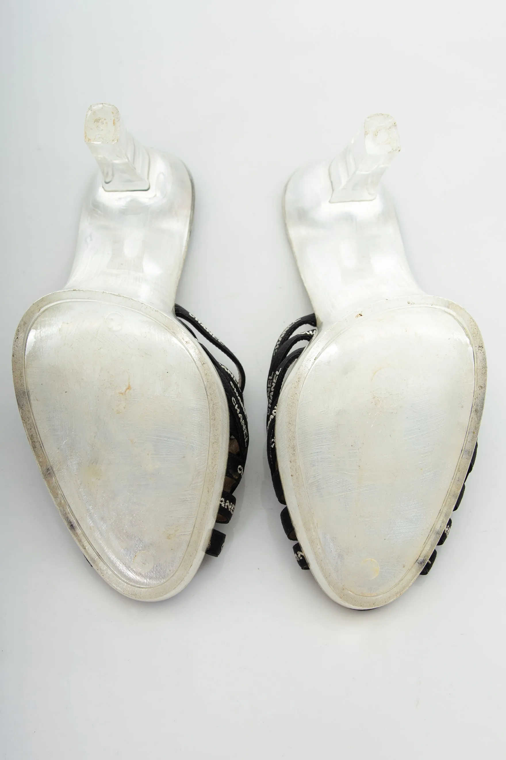 Logo Heels