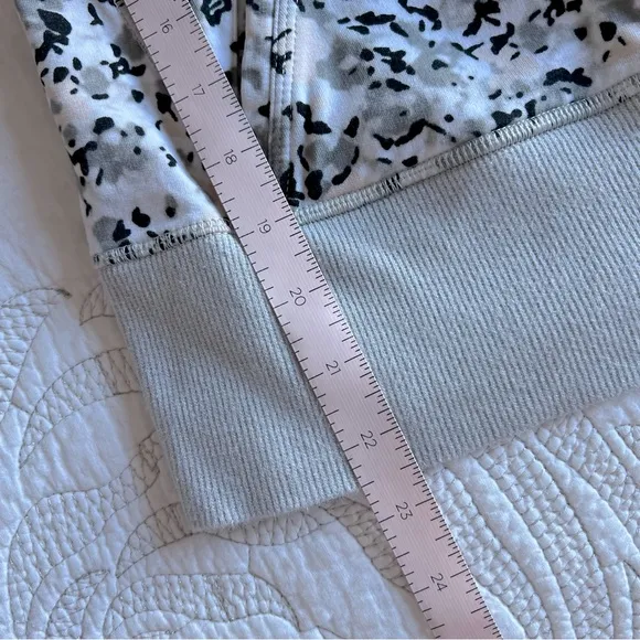 Lululemon - After Asana Hoodie - Not So Petite Fleur Silver Spoon