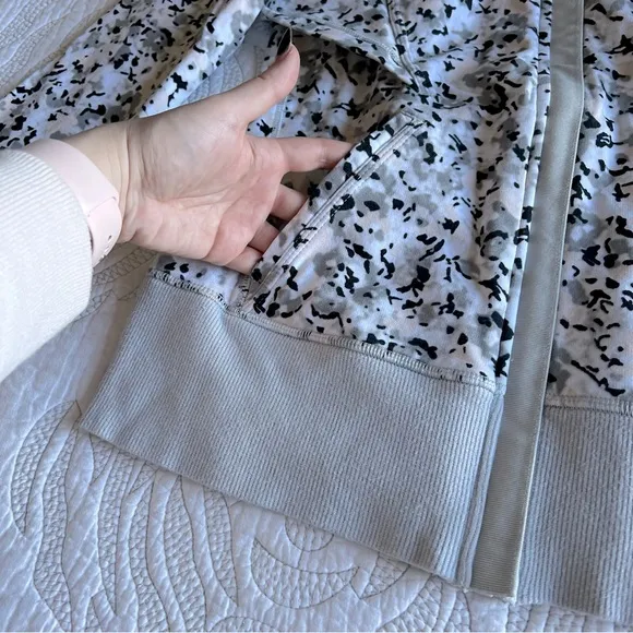 Lululemon - After Asana Hoodie - Not So Petite Fleur Silver Spoon