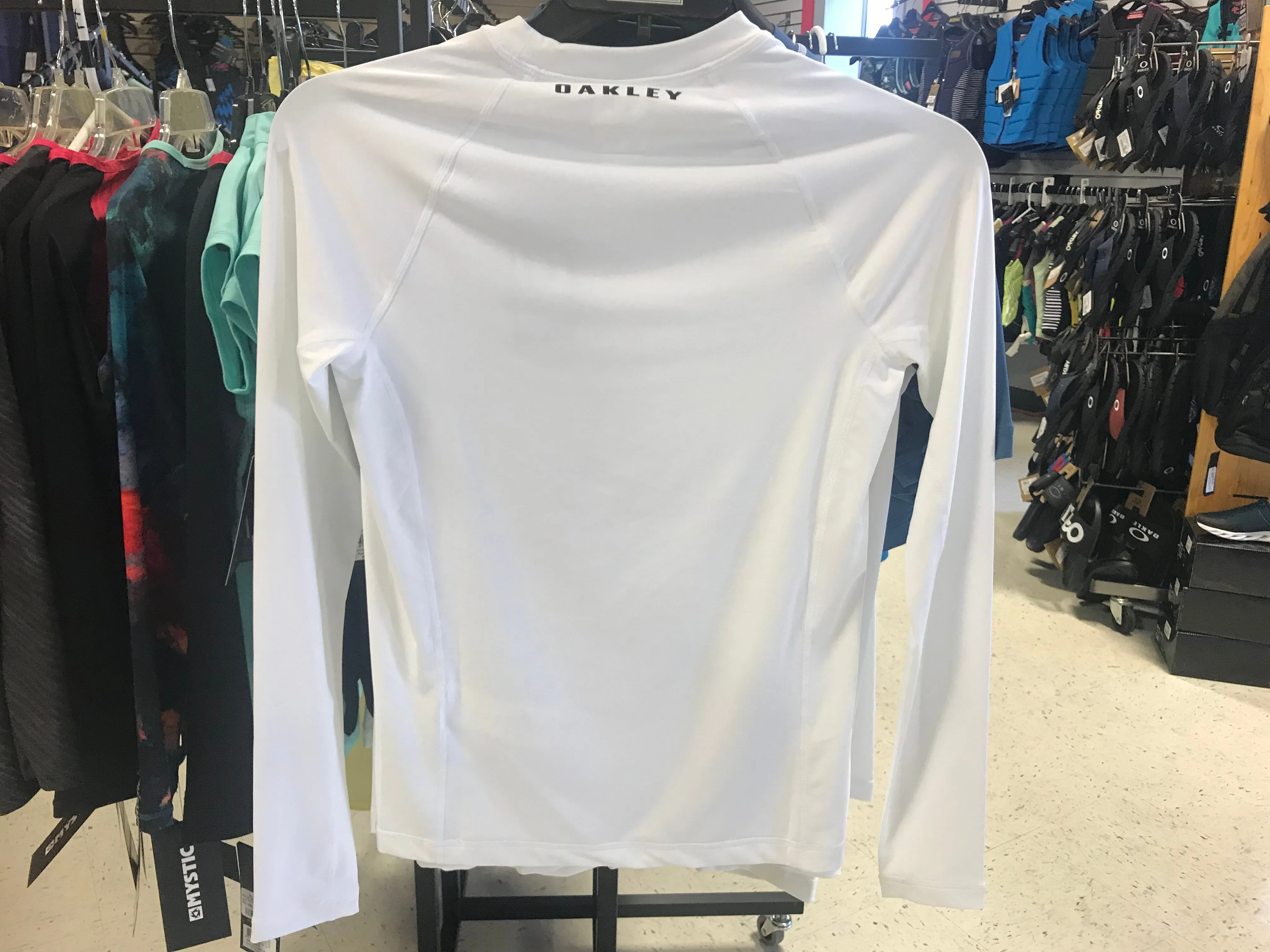 Oakley Mens White Marble Long Sleeve Rashguard