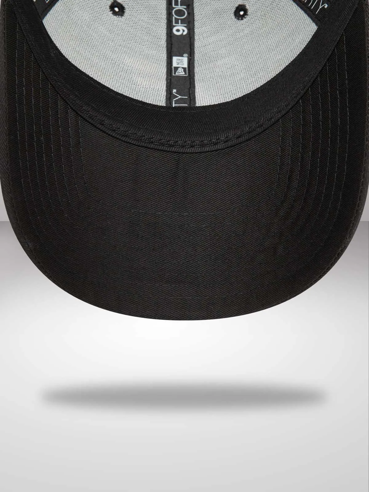 RS: Essential Black 9FORTY Cap