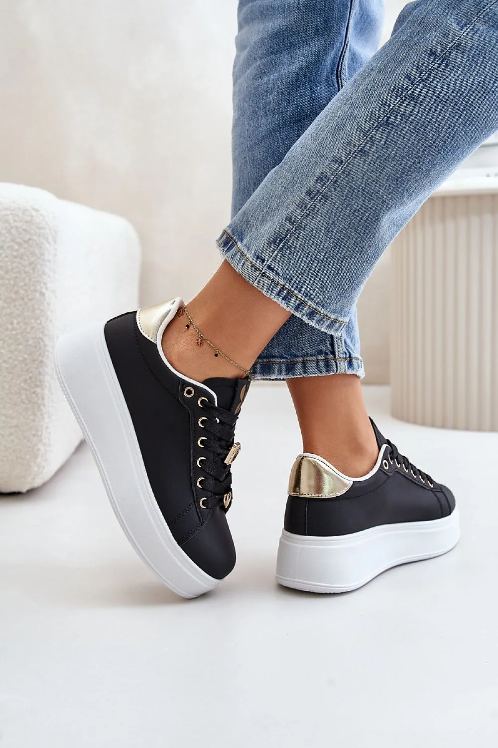 Sport Shoes