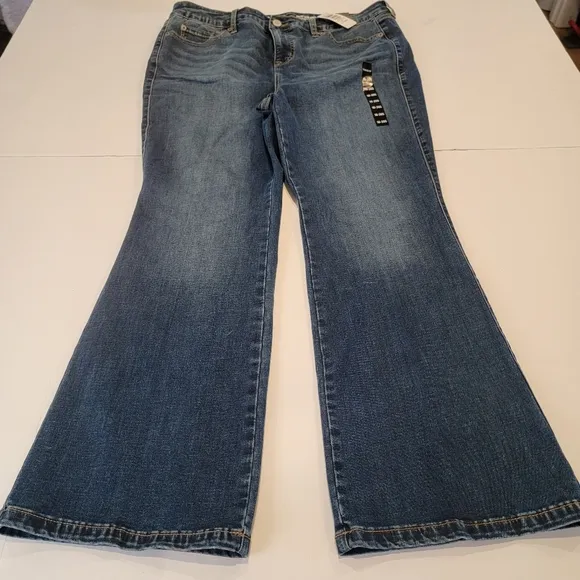 Torrid Trio Boot High-Rise Jean In El Nino Size 16-20 Short NEW!
