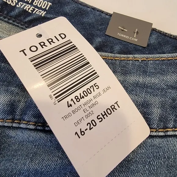 Torrid Trio Boot High-Rise Jean In El Nino Size 16-20 Short NEW!