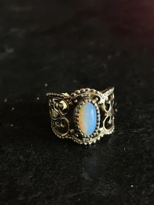 Vintage Sarah Coventry Dragons Breath Cabochon Adjustable Ring